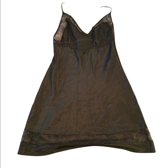 NWOT VICTORIA SECRET SLIP - Picture 2 of 3